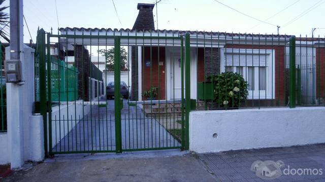 COLÓN - CHALET DE CATEGORÍA - 1