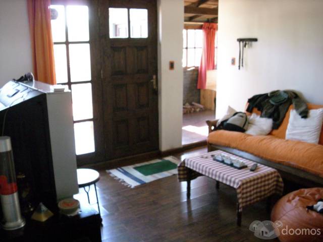 2 CASAS EN UN PADRON - EXCELENTE UBICACION - PARA INVERSION - CLINICA - NEGOCIO O FAMILIA GRANDE?? - 5