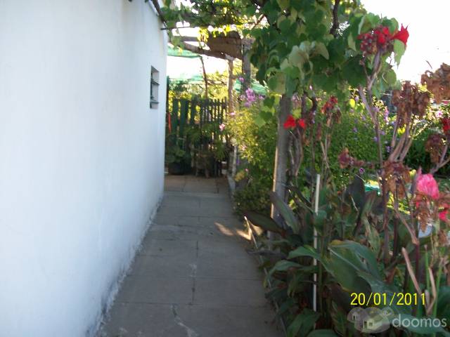 Casa con quinta en centro cultural y deportivo de Piedras Blancas - 2