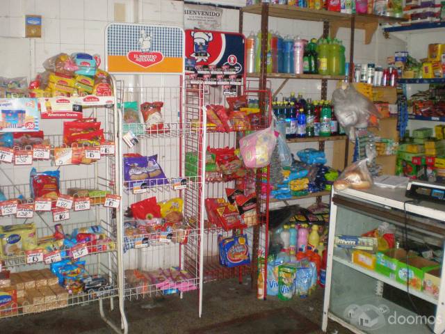 SE ALQUILA LOCAL COMERCIAL CON VIVIENDA - 4
