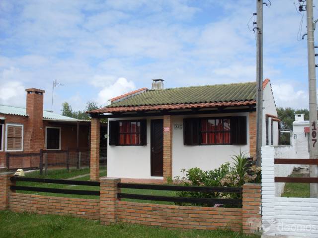 Vendo casa a 8 km de Chuy, en Brasil, en el centro balneario Alborada - 6