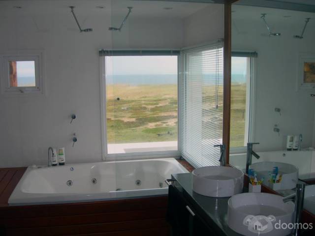 Punta del este sobre el mar - 5