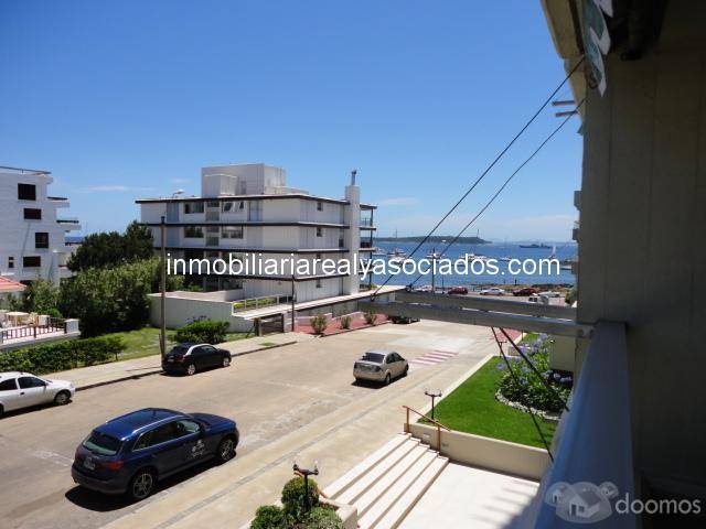 Oportunidad! departamento en punta del este a 1/2 cuadra de la rambla.. - 1
