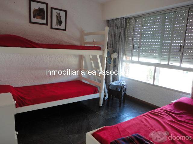 Oportunidad! departamento en punta del este a 1/2 cuadra de la rambla.. - 6