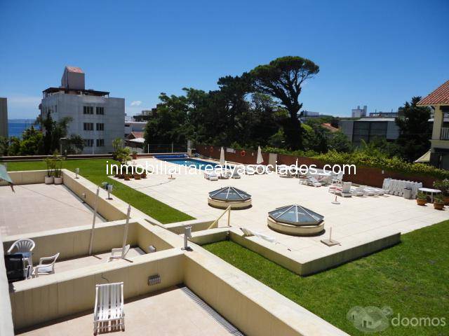 Oportunidad! departamento en punta del este a 1/2 cuadra de la rambla.. - 9