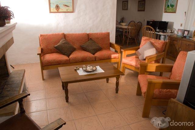 Vendo casa en rincon del indio , 1000 metros de terreno a 4 cuadras del mar. - 1