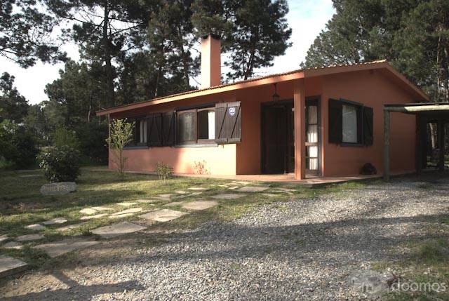 Vendo casa en rincon del indio , 1000 metros de terreno a 4 cuadras del mar. - 3
