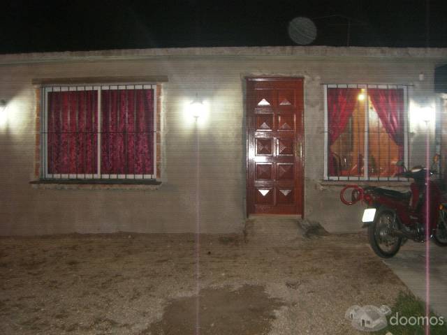VENDO DOS CASAS JUNTAS EN UN SOLO TERRENO - 1
