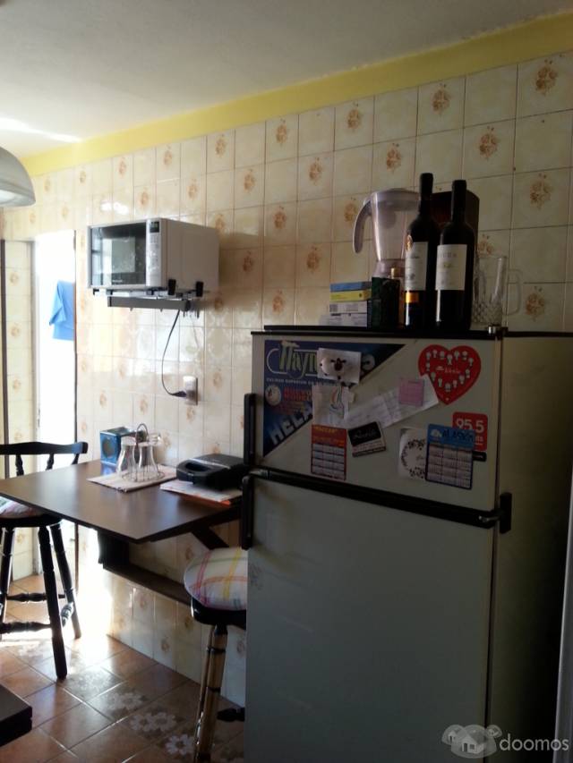 Apartamento sobre calle San Jose entre Ejdo y Yaguaron - 6
