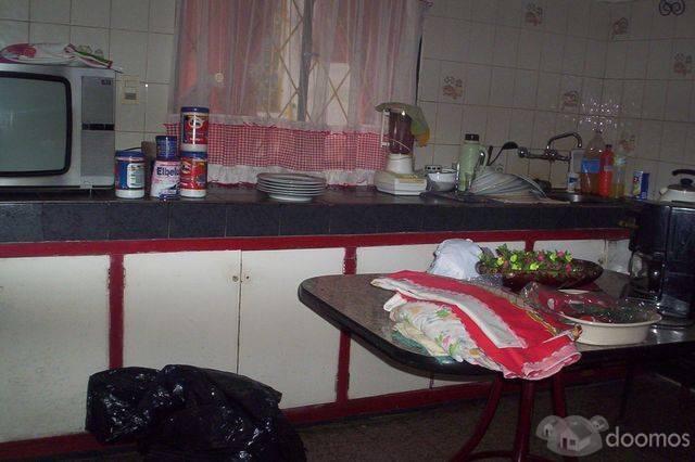 Linda casa para vivir permanente del lado norte. - 5