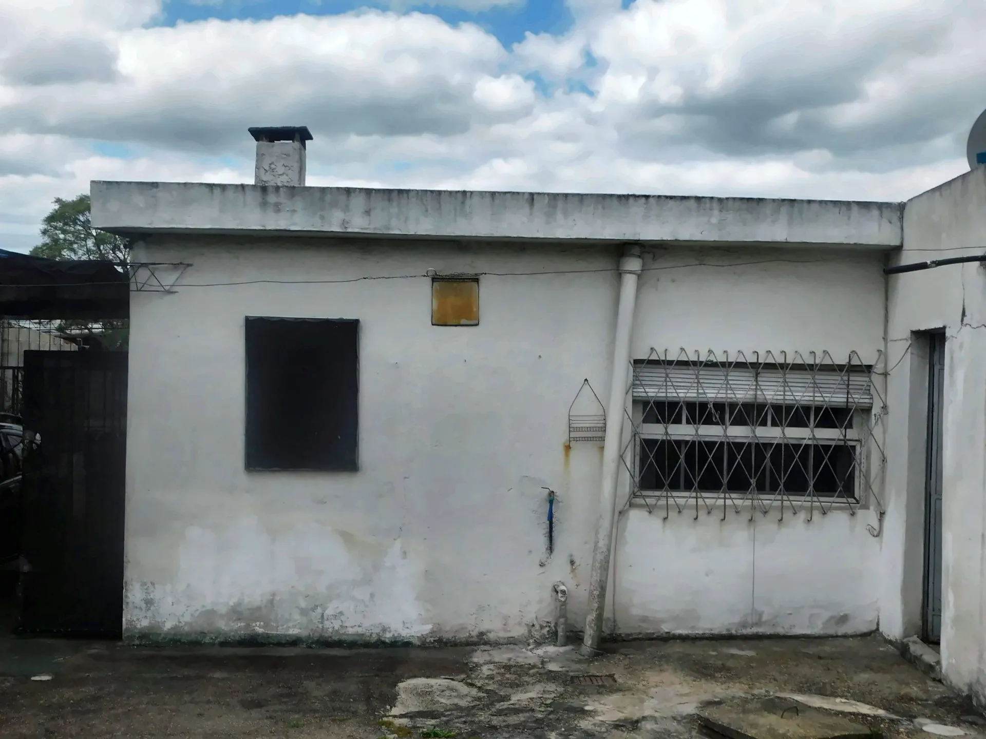 Casa sólida y acogedora con gran potencial en Las Piedras - 8